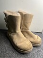 UGG Australia Mini Bailey Bow II Stiefel Damen Größe UK 7 Beige Schuhe Chestnut