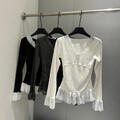 Lebhaftes Damen Langarm T-Shirt attraktiver V-Ausschnitt und lustige Schleifende