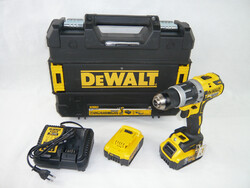 DeWalt 18V DCD796P2 Akku Schlagbohrschrauber 2x5.0 Ah Akku Schrauber DCD796 Box