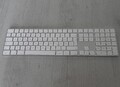 Apple Magic Keyboard A1843 - Weiß Mit Ziffernblock QWERTZ sehr guter Zustand