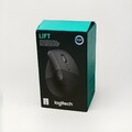 Logitech Lift Vertikale Ergonomische Maus, Kabellos, Bluetooth oder Logi Bolt US