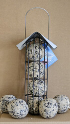 Meisenknödel-Halter Trixie, Futterstation, Futterspender, Knödelhalter gefüllt