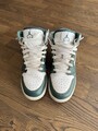 Air Jordan Sneaker High