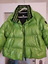 MARC CAIN DAUNEN JACKE GR. N6 