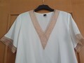 Bluse weiß Kurzarm mit goldener Spitzeneinfassung •  XS/S • elegant • w. neu
