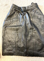 !!  Lederrock , Echtleder Rock Schwarz Bleistiftrock kurz Gr: 32/34