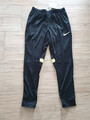 HERREN SPORT UND JOGGINGSHOSE Gr.M VON NIKE NEU