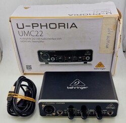 Behringer U-PHORIA UMC22 Computer Audio Interface - Schwarz