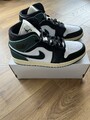 Nike Air Jordan 1 Mid SE Größe 42 Grün Schwarz & Weiß