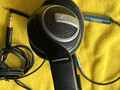 Sennheiser HD 559 Over-Ear-Kopfhörer mit MillSO 3,5 mm auf 6,35 mm Adapte