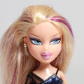 2008 MGA Bratz Cloe MAGIC HAIR COLOR Fashion Doll Standard Body