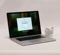 15 Zoll Apple MacBook Pro 2,6GHz i7 6-Core 32GB RAM 512GB SSD A1990 2018 24594
