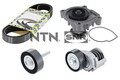 SNR KAP857.140 Wasserpumpe + Keilrippenriemensatz für VW Golf V Schrägheck (1K1)