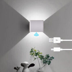 LED Cube Würfel Wandleuchte Wandlampe mit Bewegungsmelder Up Down außen/innen.