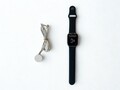 Apple Watch Series 9 45mm Aluminiumgehäuse mit Sportarmband - Polarstern | Risse