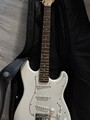 Harley Benton E-Gitarre In Creme Top Zustand