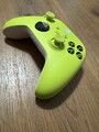 Microsoft Xbox Wireless Controller - Electric Volt