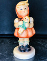 Hummel Figur 239 B Mädchen mit Puppe Goebel Hummelfigur