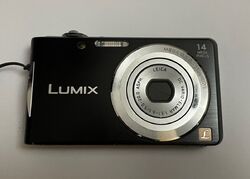 Panasonic LUMIX DMC-FS16 14,1 MP + 4GB + Etui - Schwarz