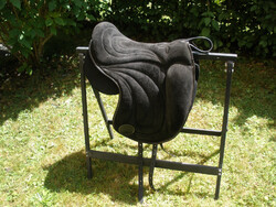 Signum Reitpad Dressage schwarz Wildleder  inkl.  Klettkissen