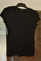 schickes T-Shirt von ESPRIT in schwarz Größe M / 38 V-Ausschnitt