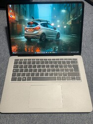 Microsoft Surface Laptop Studio 14,4 Zoll (512GB SSD, Intel Core i5-11300H,...