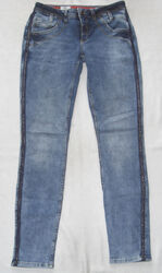 Street One Damen Jeans  W27 L32  Modell Crissi  27-32  Zustand Sehr Gut