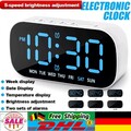Wecker Digital Nachttisch Uhr USB Alarm Clock mit LED RGB Licht für Tiefschläfer