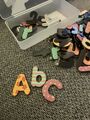 Box Set Magnet Buchstaben ABC Magnetbuchstaben Lernspielzeug bunt ca. 90 Stück 