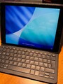 iPad 9 (2021) – 64 GB – Wi-Fi + Cellular – Space Gray – Top Zustand + Slim Folio