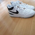 Nike ATTACK QS SP WEIß/SCHWARZ Gr 42.5 NEU 