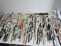 Konvolut 147 alte Uhren Damen Armbanduhren Uhr Bastler Ersatzteilspender
