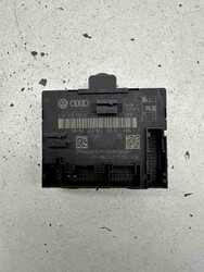 AUDI A6 Avant 4F5, C6 Türsteuergerät hinten links 4G8959793E 3.00 30590556