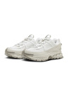 HV5951-100 Nike Zoom Vomero 5 Roam Summit White and Light Bone (Herren)