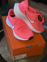 Original Nike Revolution 7 Laufschuhe Damen