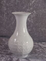 Royal KPM Kerafina Porzellan weiße Vase 19 cm Nr. 1043 60er 70er Ära Tischvase