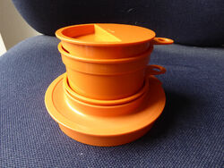 3 Messbecher von Tupper, in orange, 25, 100 und 250 ml