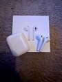 Apple AirPods 2. Generation Kopfhörer A2032 A2031 mit Ladecase A1602