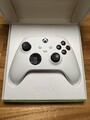 Microsoft Xbox Wireless Controller - Robot White, Model 1914