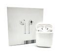 Apple AirPods Ladecase 2. Generation weiß in Ear leichte Gebrauchsspuren leichte