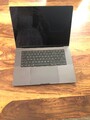 MacBook Pro 16" mit Apple M3 Pro Chip 18GB 512GB SSD schwarz