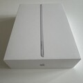 Apple iPad 6. Generation 32 GB Wi-Fi Silber Originalverpackt - Zustand sehr gut