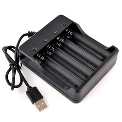 4 fach Ladegerät USB für 1 - 4 x Lithium - Ionen Akku Batterie 3,7 - 4,2 V