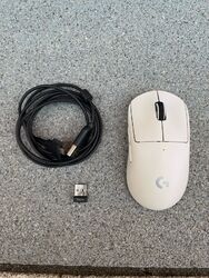 Logitech G Pro X Superlight Wireless Gaming Maus - Weiß (910-005943)