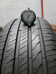 1x 215/55 R17 98W Goodyear Efficient Grip Performance 2, DOT 0621 mit 6,5 mm