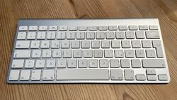 Original Apple Wireless Magic Keyboard A1314 QWERTZ - Einige Tasten Defekt
