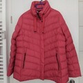 Neuwertige Jacke von Fuchs Schmitt Gr. 42