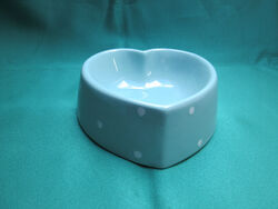 15cm (6"), 300ml Heart Shaped ceramic Pet Dish - turquoise with white spots