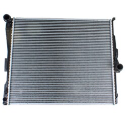 Motorkühler für BMW X3 E83 3.0d 2.0d 2.0i xDrive20i 3.0i Wasserkühler