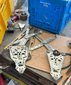 Mercedes W124 COUPE Cabrio ORIGINAL Fensterheber Schere Vorne RECHTS